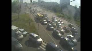 Пробки в Киеве перед мостом Патона [2016-05-26 08:38:27](Видео с камеры: http://videoprobki.ua/camera/14-prospekt-vossoedineniya?c=Kyiiv Адрес: проспект Воссоединения, Ленинградская площадь..., 2016-05-26T05:47:02.000Z)