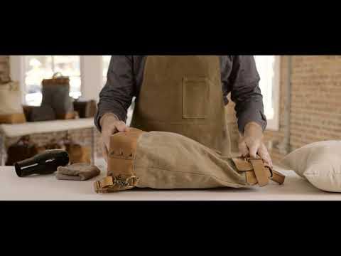 Campaign Waxed Canvas Garment Bag  Mission Mercantile – Julien's a  Lifestyle Store