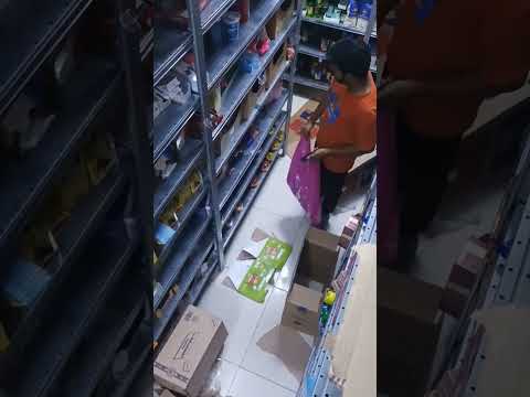 Azizul Talabat Mart Working