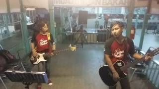 Video thumbnail of "Iris - Dato' Awie - Super Buskers"