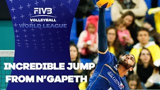 Incredible save & finish from N'Gapeth