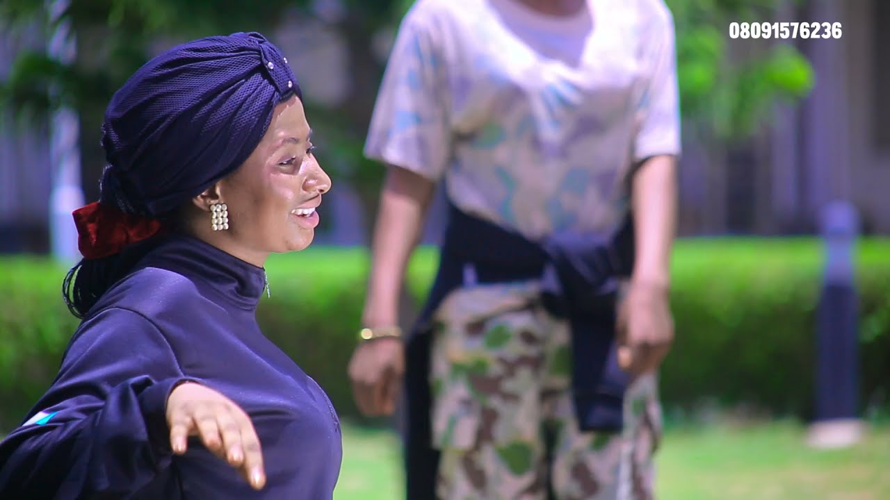 Sabuwar waka #mesuna# Nazama cele 2 by tasee'u selebrity ft Amina buzuwa @t Arewa kannywood 2021