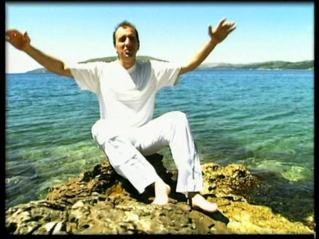 Obejrzyj MLADEN GRDOVIĆ - Dva dijamanta (OFFICIAL VIDEO) w YouTube Obejrzyj MLADEN GRDOVIĆ - Dva dijamanta (OFFICIAL VIDEO) w YouTube