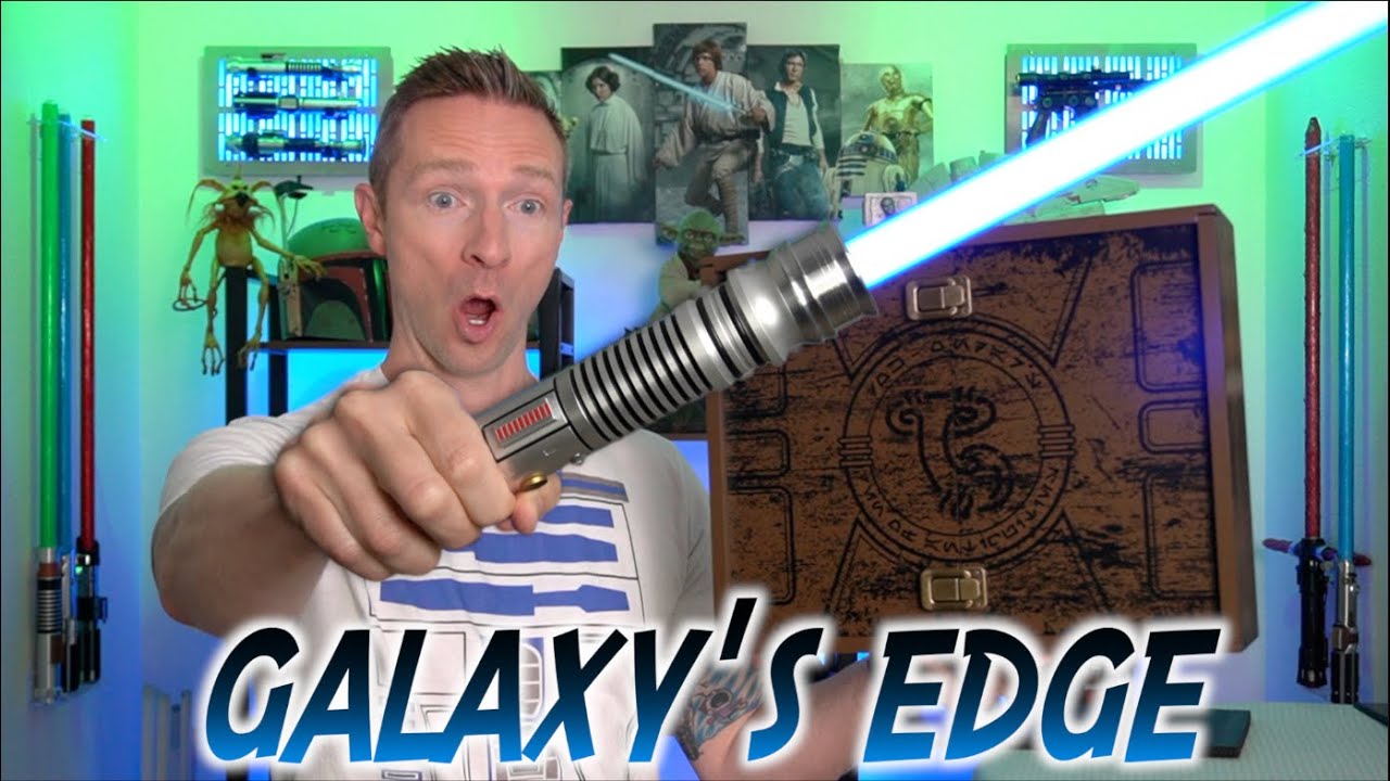 New! Ki-Adi-Mundi Disney Galaxy's Edge Lightsaber Box Set! - YouTube