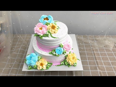 Video Cách Trang Trí Bánh Hai Tầng Đẹp Với Hoa Kem | How To... - youtube