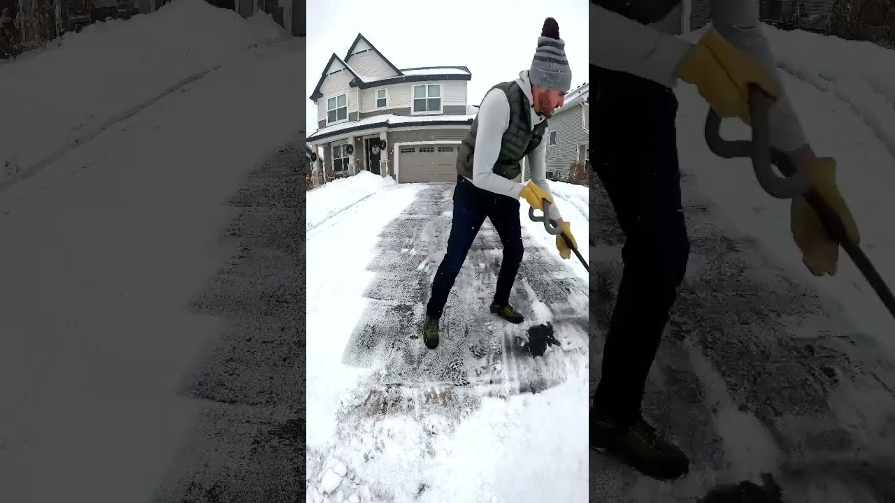 ASMR of Removal of Snow from Car, Path & Driveway, Snow Shovelling in  Winter 2023