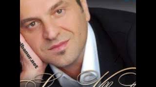Sinan Vllasaliu vet me the te dua.