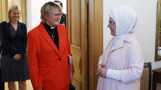 Emine Erdoğan, İsveç Başbakanı Kristersson’un eşi Birgitta Ed ile görüştü