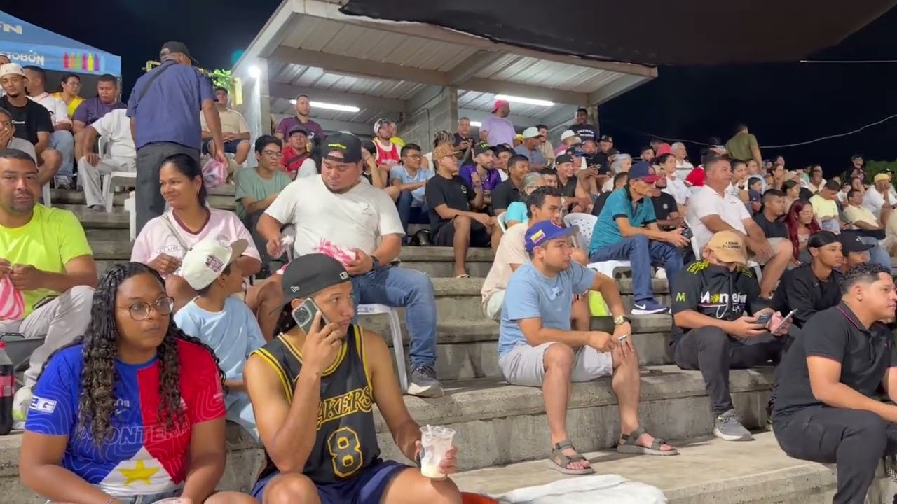 Panamericano en Mobteria, partido Colombia vs Venezuela.