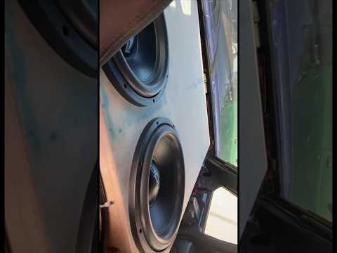 Лютый повседнев#short #bass #автозвук #автозвукболезнь #музыкавмашину#car #music#shorts #shortvideo