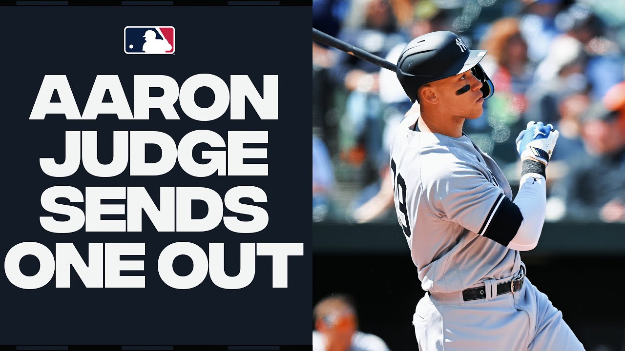 Aaron Judge DRILLS a homer to center field for the Yankees! 