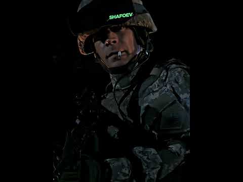 Мертвецы напали на военную базу #сериал #walkingdead #ходячие #фильмы #кино #зомби #армия #shorts