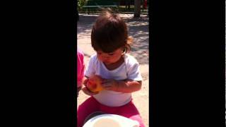 Jade 1 ano e 4 meses.avi