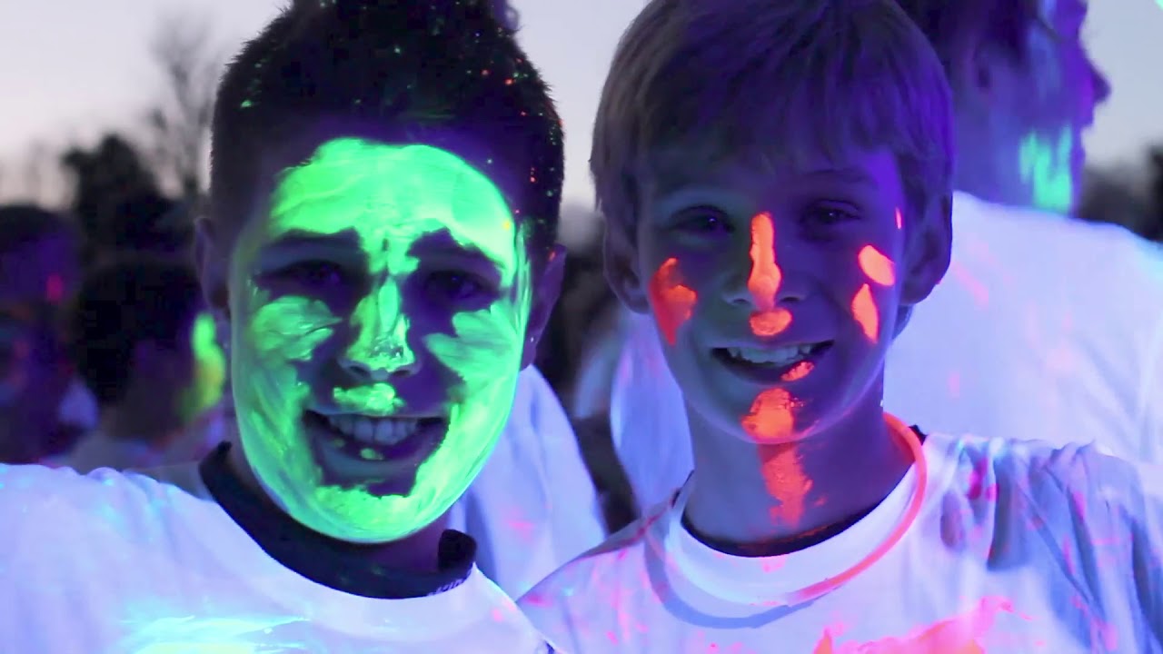 Glow in the dark face paint for the Fun glow run