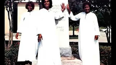 Gloria Duncan Bell and The Revelation Gospel Singe...