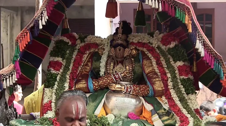 Thirukkudanthai Aravamudhan - Navaneetha Chora Dev...