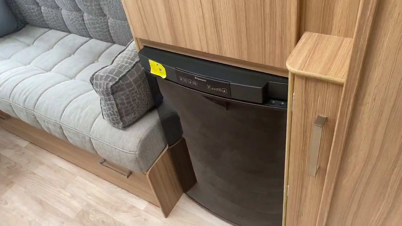 Lunar Stellar Review (2016)