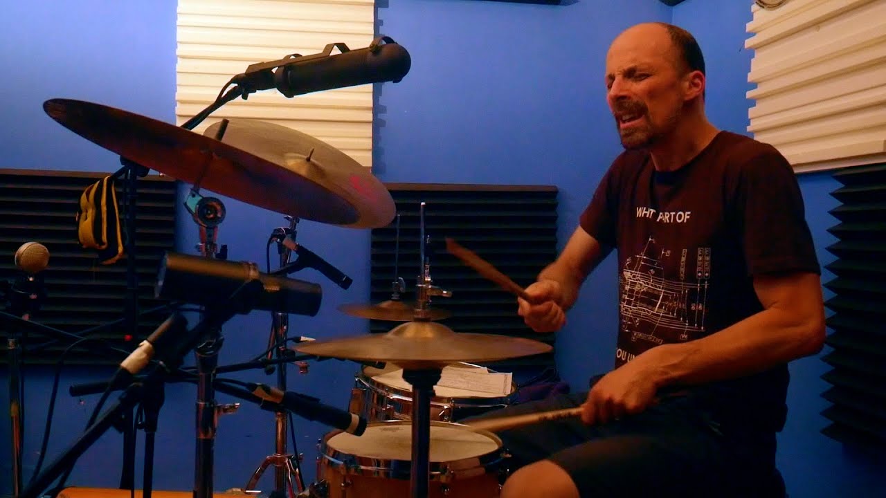 FAST, RAW and TRASHY....BREAKBEAT DRUM FURY