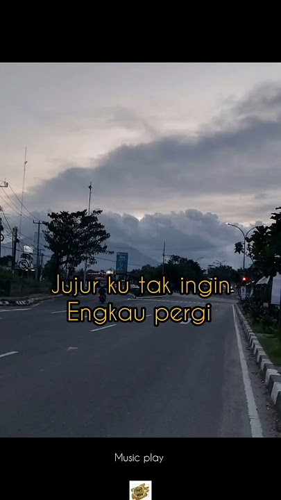 Tak ingin usai//jujur ku tak ingin engkau pergi//tinggalkan semuanya usai di sini..