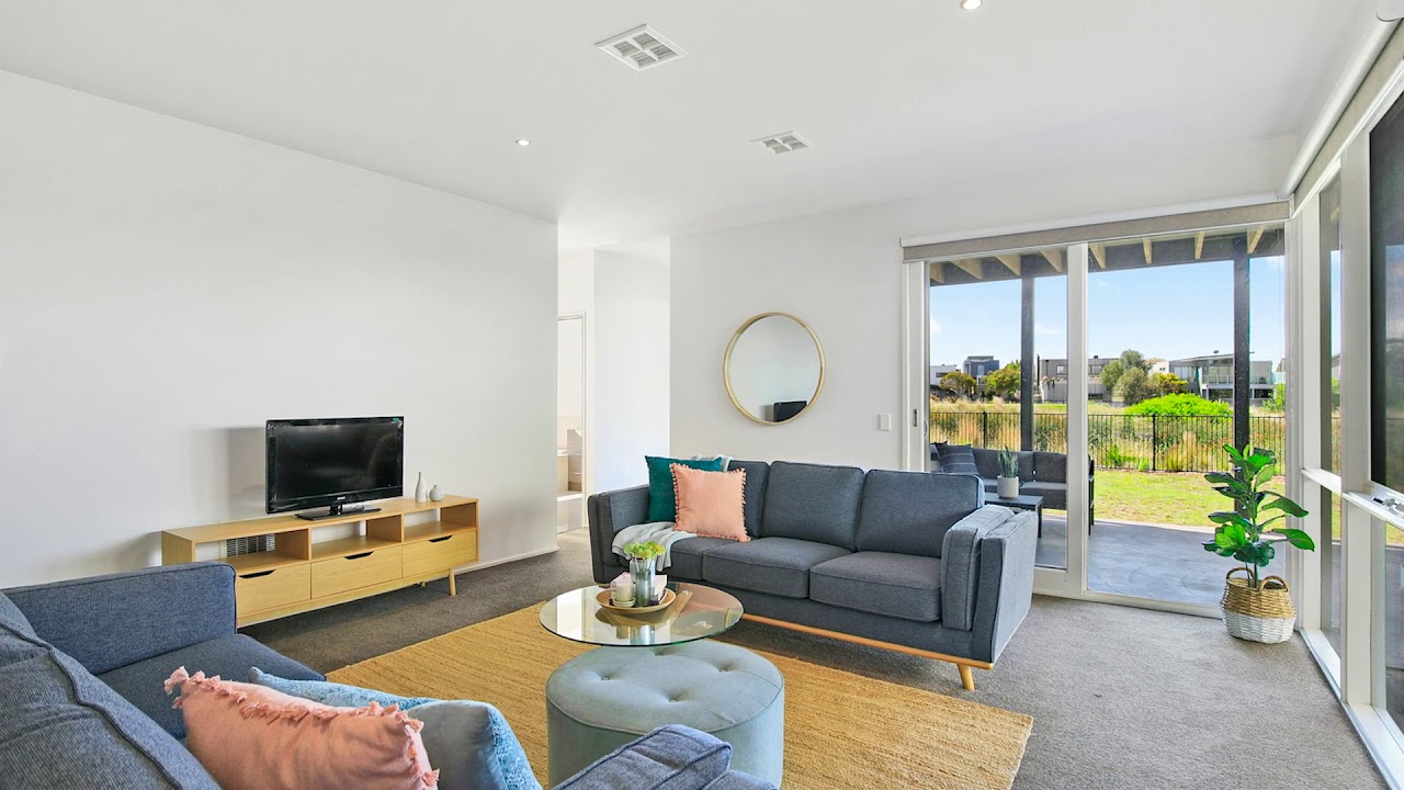 5 Gleneagles Close, Torquay YouTube