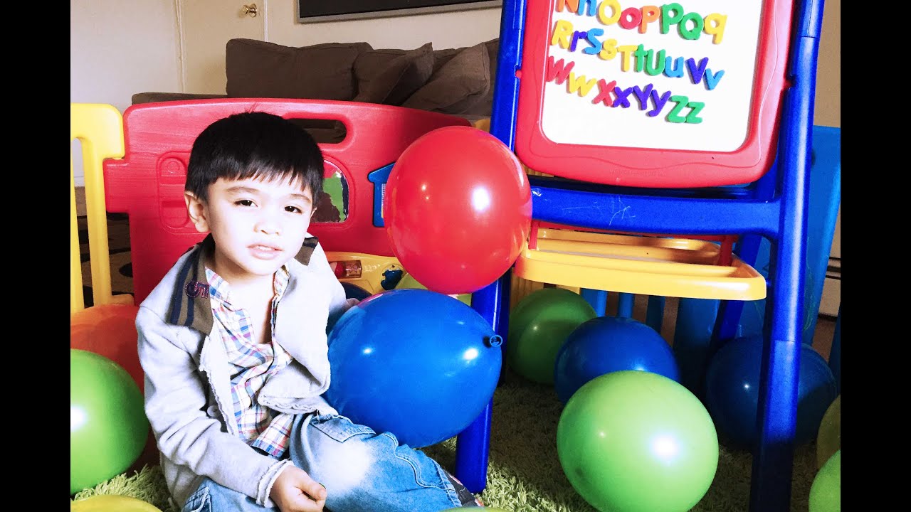 play an abc balloon game