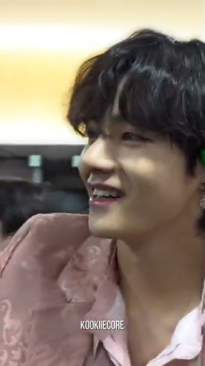 taehyung pranking beomgyu😭 but ending up cheering him🥲 best hyung indeed#bts #txt
