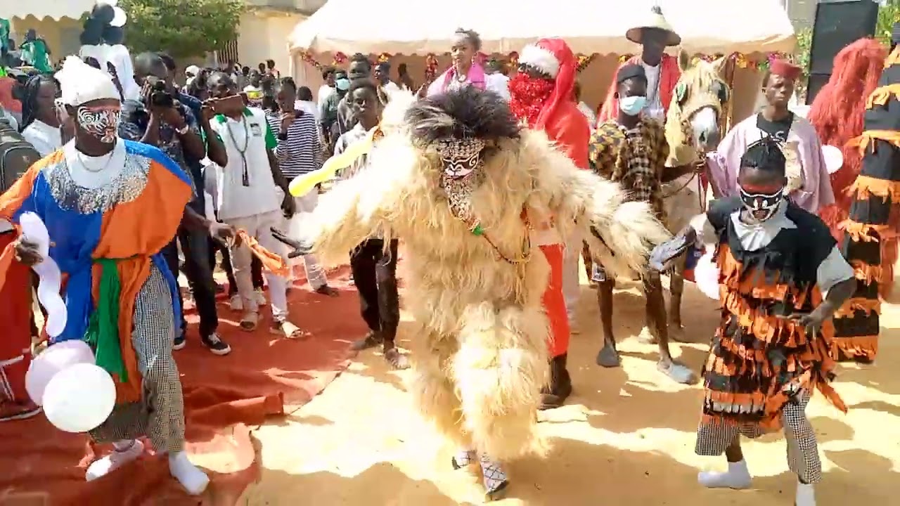 Fête de fin d'année des Cours Saint Vallier🎉 Prestation des faux lions 🦁