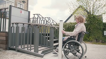 FlexStep by Liftup – USER IN PUBLIC