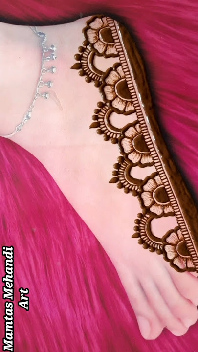 foot mehndi design #shorts #mehndi #mehndidesign #shortsfeed #shortsvideo #paironkimehandi #henna