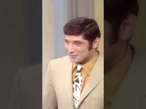 🏈 Happy Super Bowl Sunday! Rewinding to Joe Namath & the Jets on The Ed Sullivan Show, 1968. #shorts