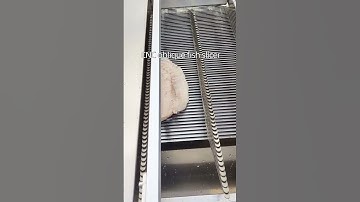 Fish slicing machine