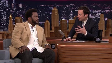 Craig Robinson leads a sing along on The Tonight show starring Jimmy Fallon