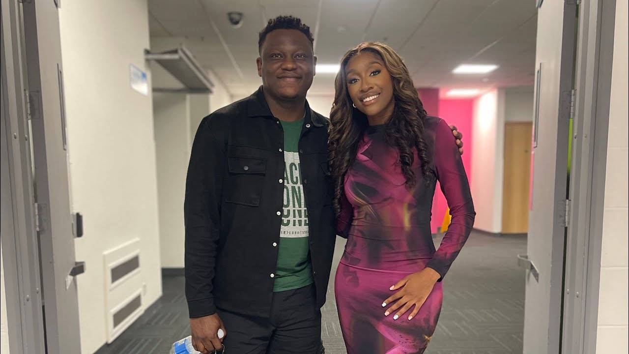 annatoria-sunmisola-yinka-okeleye-and-friends-sing-my-worship