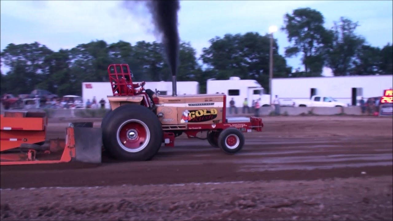 Super Farm Tractors MTTP Pulls At Greenville, MI June 2014 YouTube