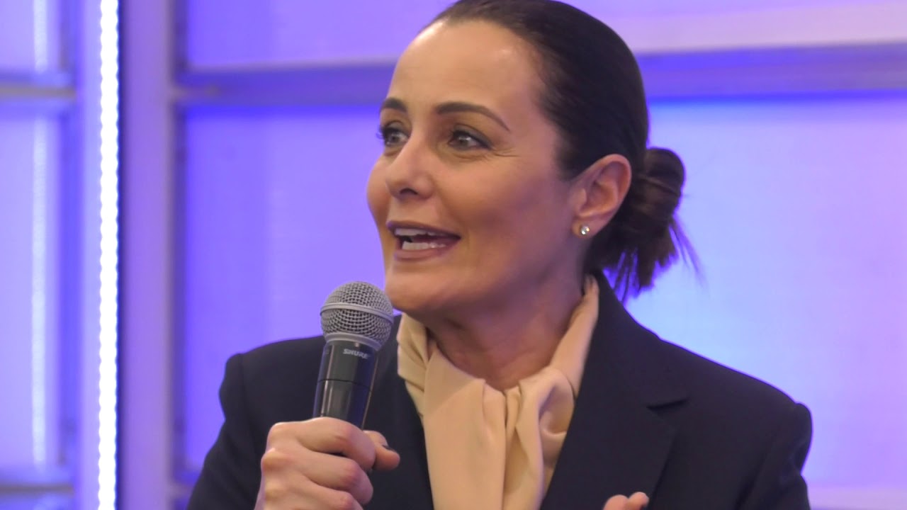 How to keep your voice young with Propol-Mech! Talk-Show during San Remo Music Festival