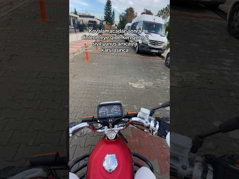 Abicim bi gidin ya bi salın beni 😂#motorcycle #youtubeshorts #keşfetbeniöneçıkar #trafikcezası