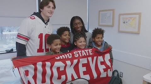 Ohio State QB Julian Sayin visits patients at Nationwide Children’s after win over Michigan