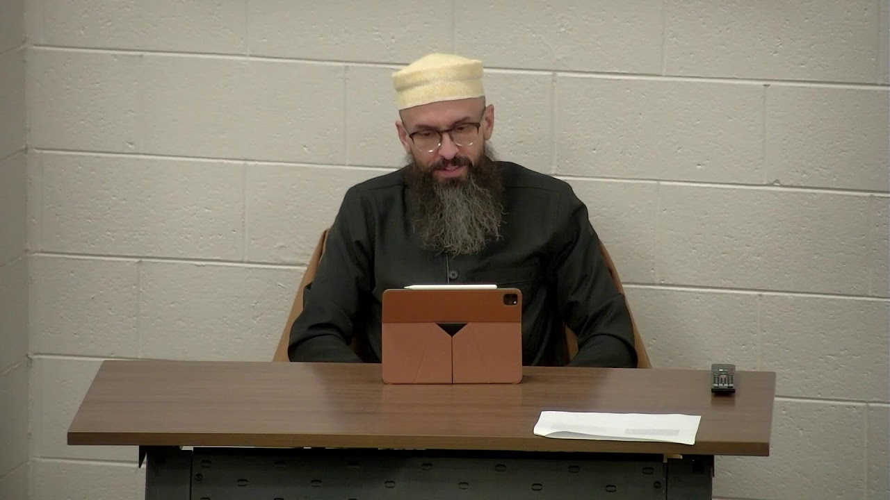 Before the Light: Lineage, Covenant, and the End of Soothsayers in the Sīrah