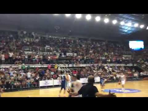 Portal Urbano - El publico de Olavarria Apoyando a la Selección