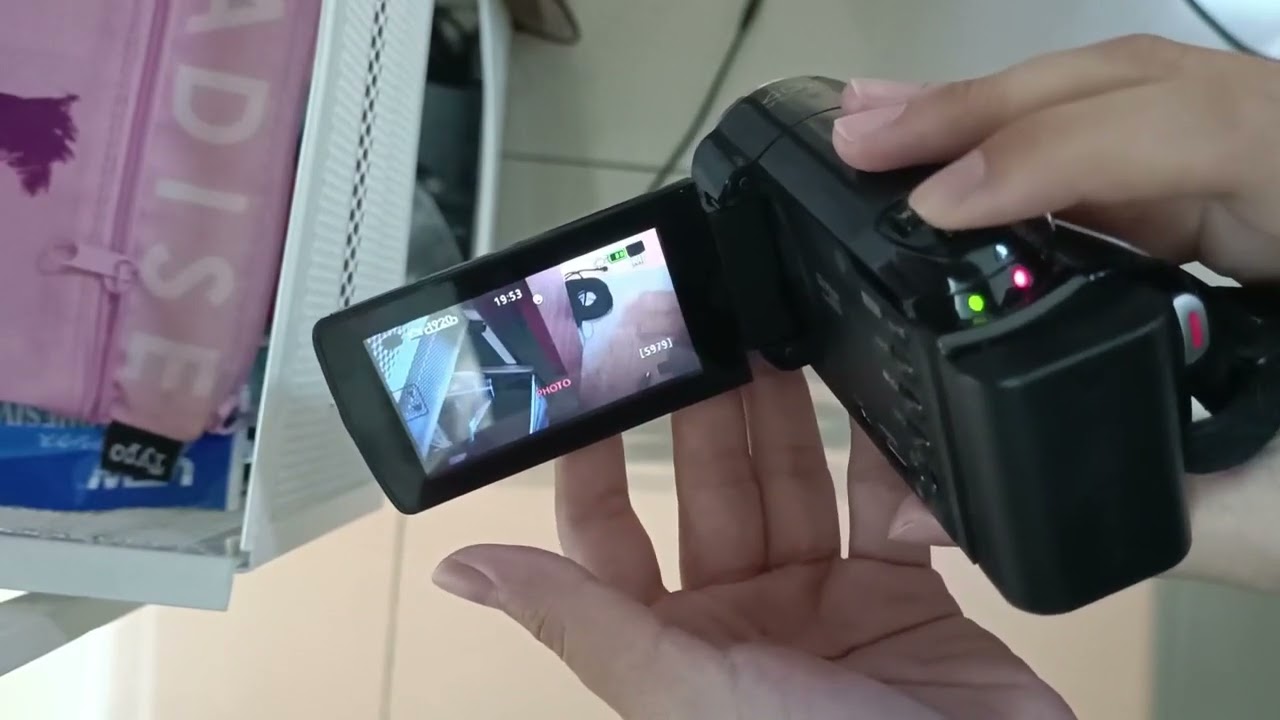 JVC HM450 - YouTube