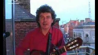 JOHN SPILLANE - THERE WAS A MAN (BalconyTV) chords