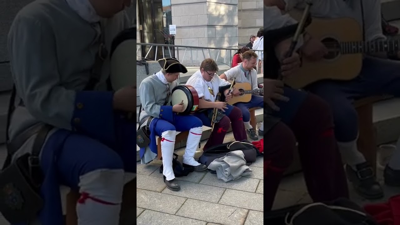 Quebec traditional music at Montreal Old Port