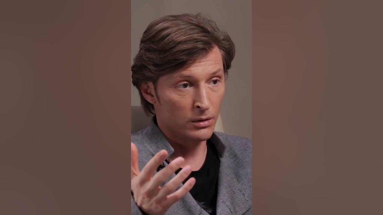Павел Воля растяжка