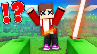 Mikey CUT JJ With a LIGHTSABER in Minecraft - Maizen