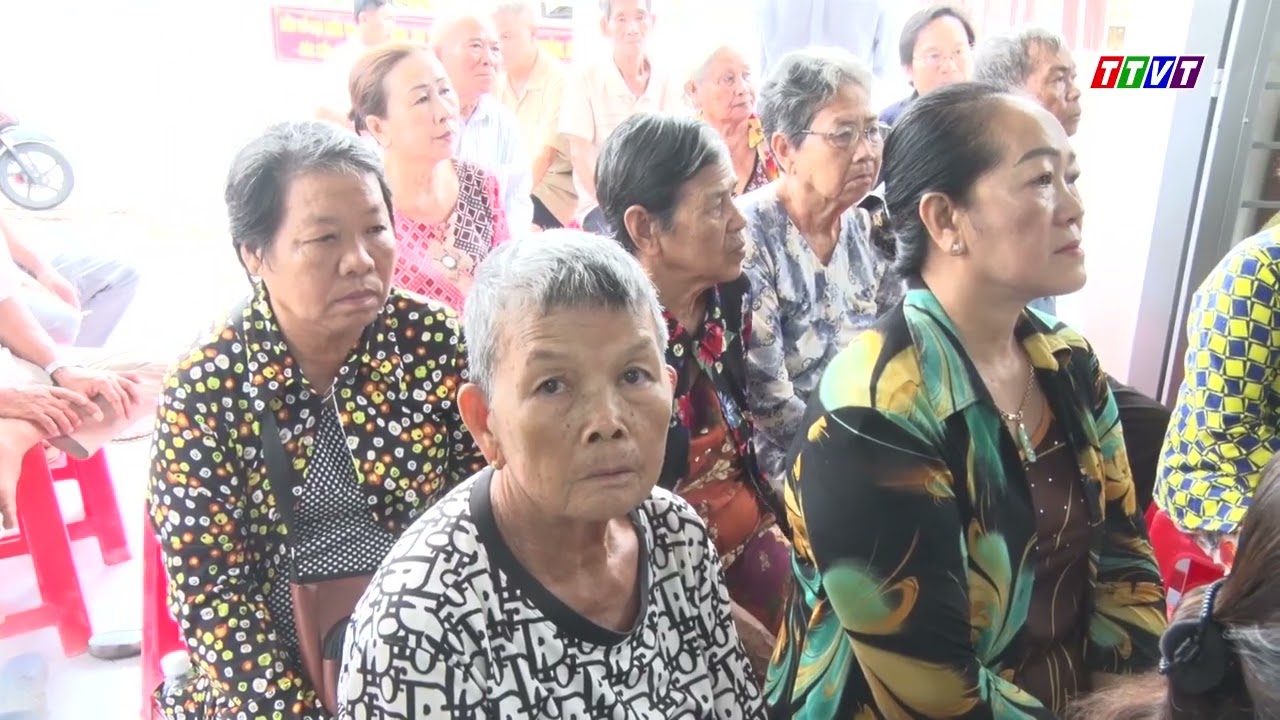 Hội nghị tiếp xúc cử tri đối với những người ứng cử đại biểu Hội đồng nhân dân phường Vĩnh Tế khóa I