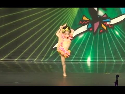 Kaitlyn Tran - Miss Banana (age 6 solo)