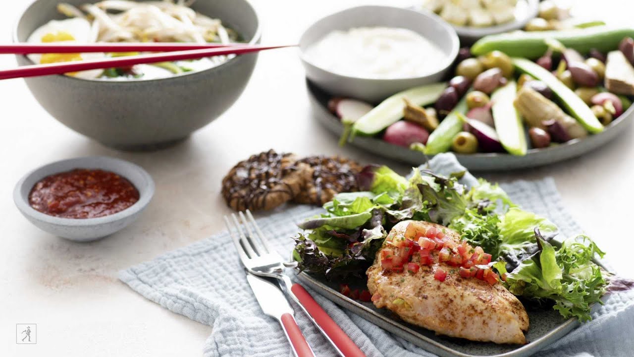 Easy Low-Carb Living for Everyday Wellness with The Atkins 100 Eating Solution