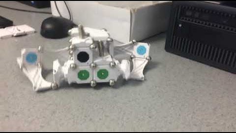 MOSS Robot: Crummy Cr4b-B0t