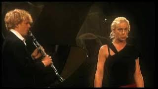 Malena Ernman & Martin Fröst in Flight of the Bumblebee