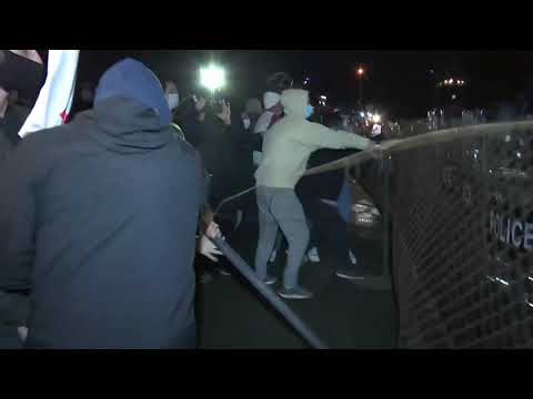 \"ცესკოსთან აქციის მონაწილეების მიერ განხორციელებული ძალადობრივი ქმედებები\" - შსს ვიდეოს ავრცელებს